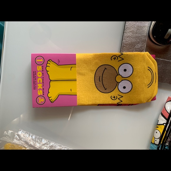 COPY - Johnny Cupcakes Simpson’s - Picture 8 of 8